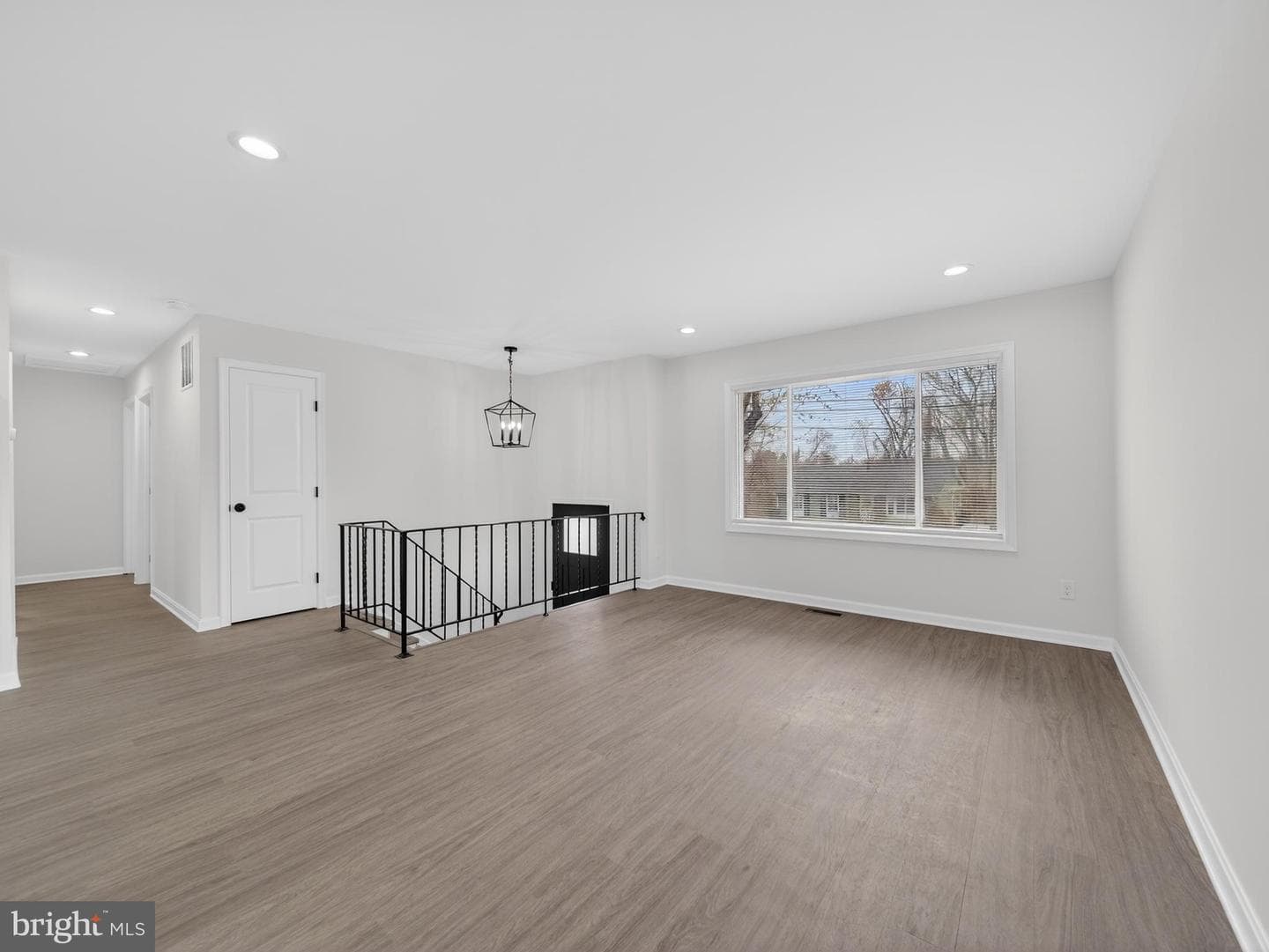 8608 Girard Street photo 2