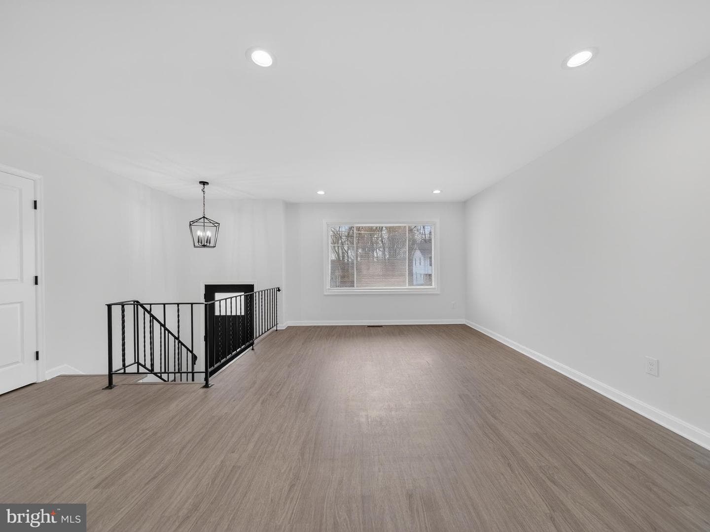 8608 Girard Street photo 3