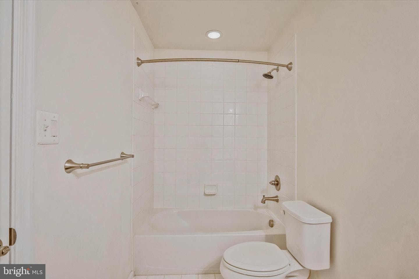 6205 Palatine Avenue photo 41