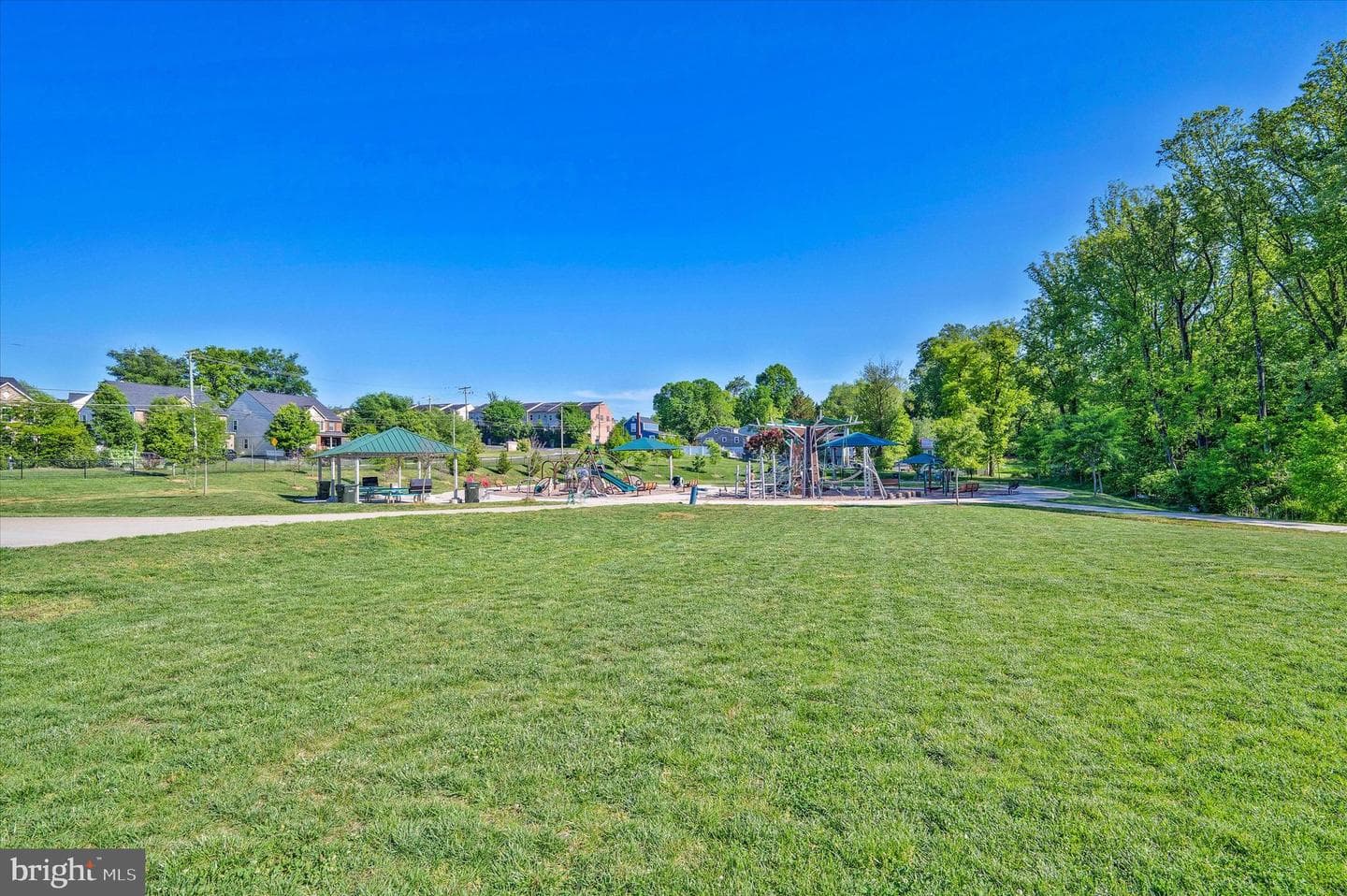 6205 Palatine Avenue photo 68