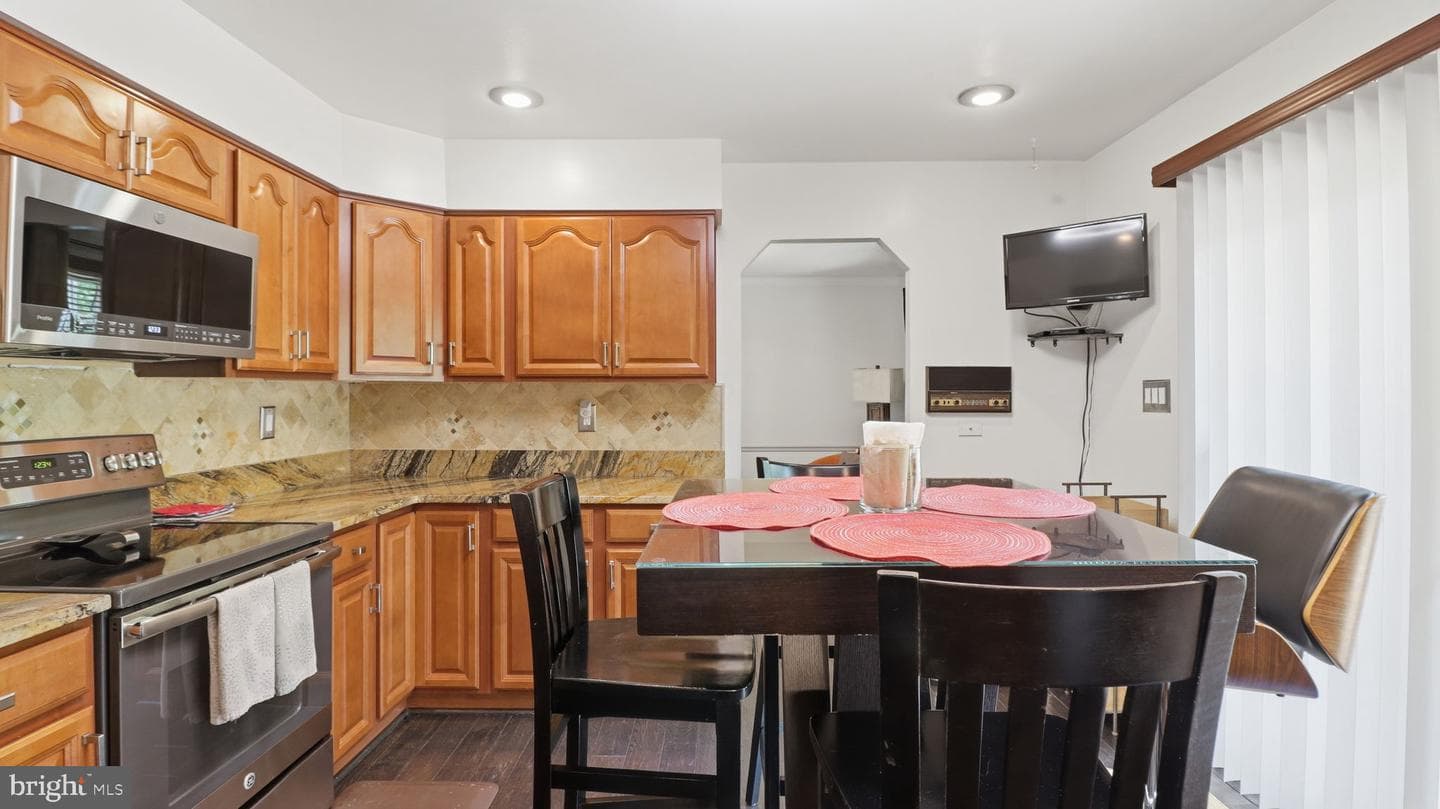 11905 Autumnwood Lane photo 21