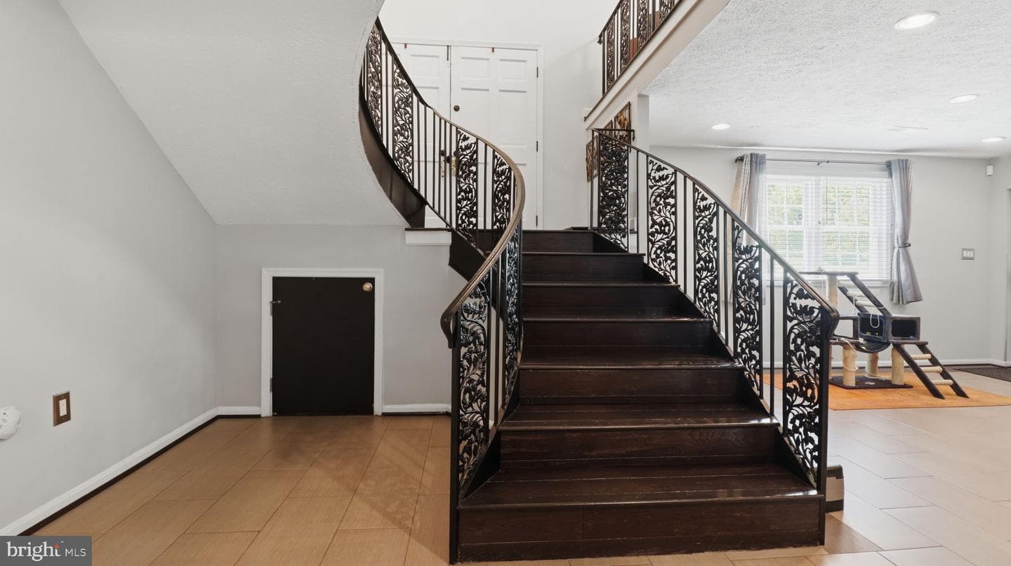 11905 Autumnwood Lane photo 38