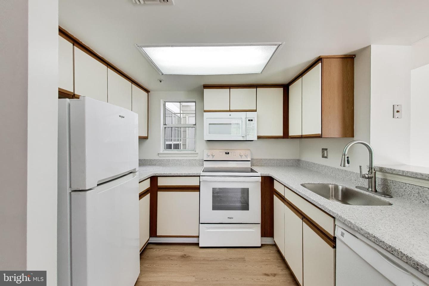 15775 Easthaven Court #301 photo 11