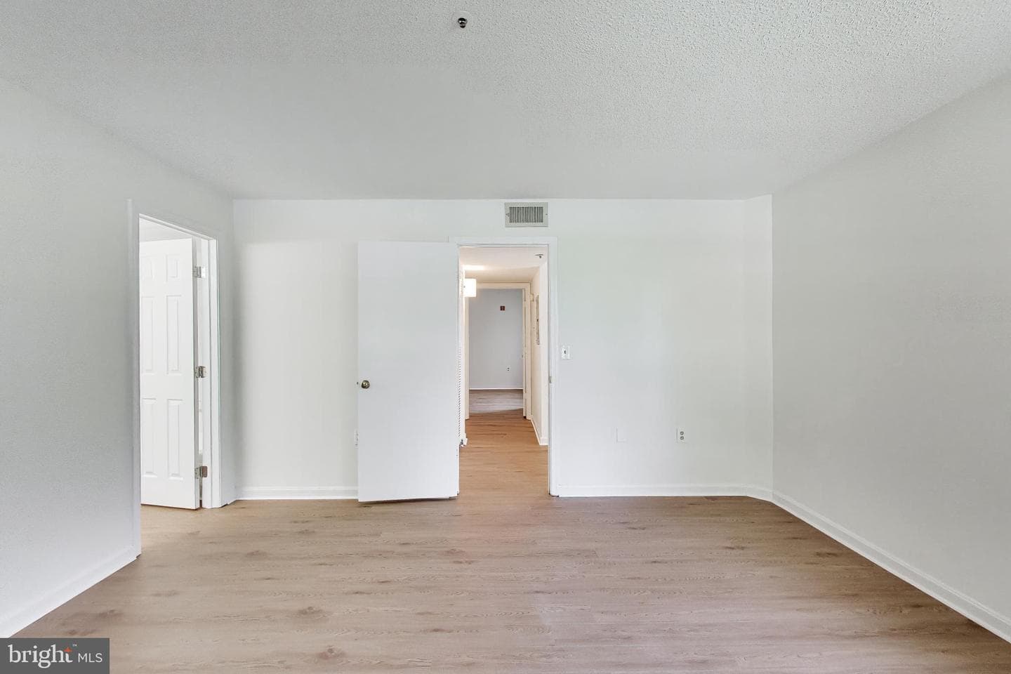 15775 Easthaven Court #301 photo 18