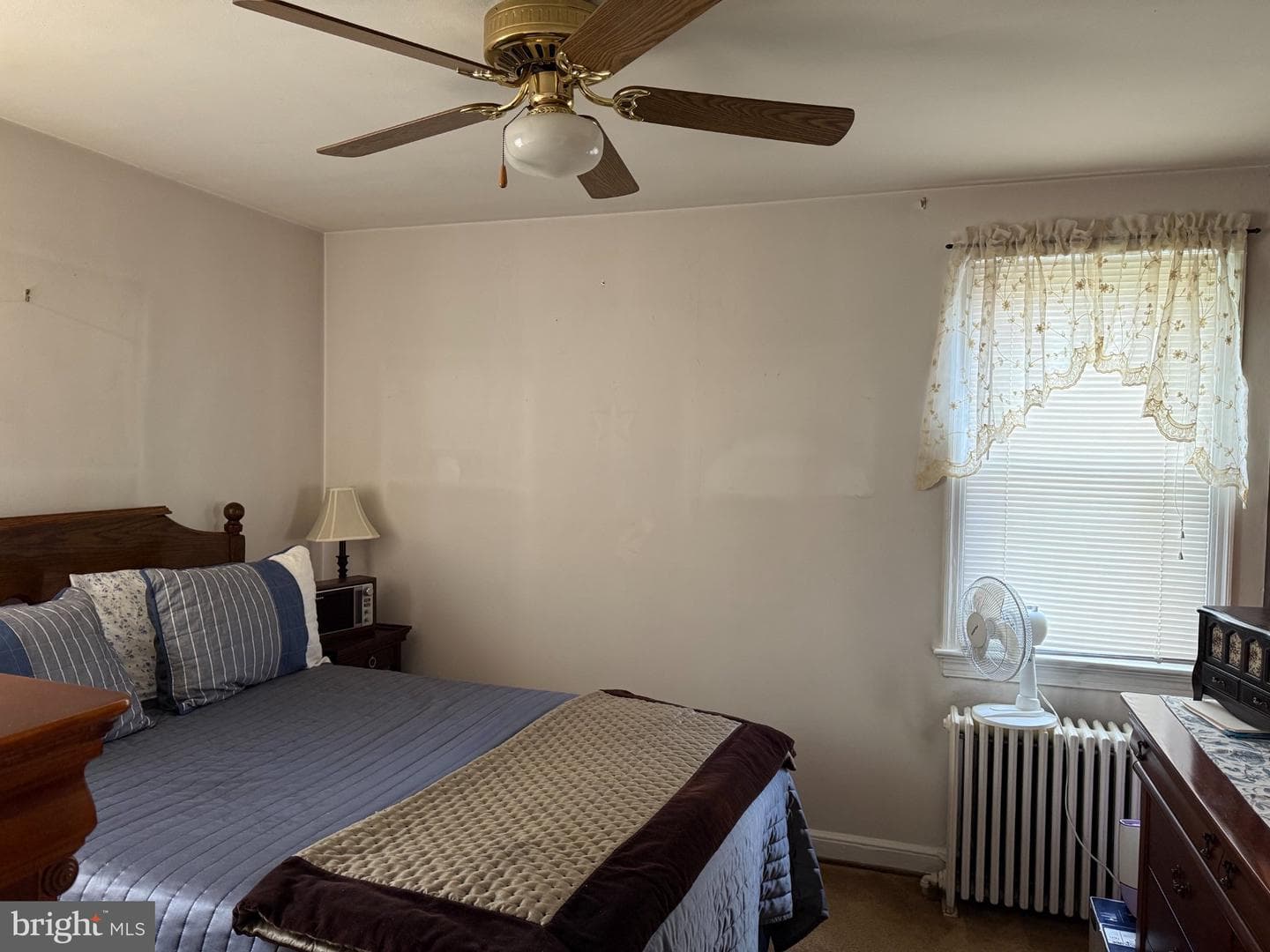 6117 Auth Road photo 4