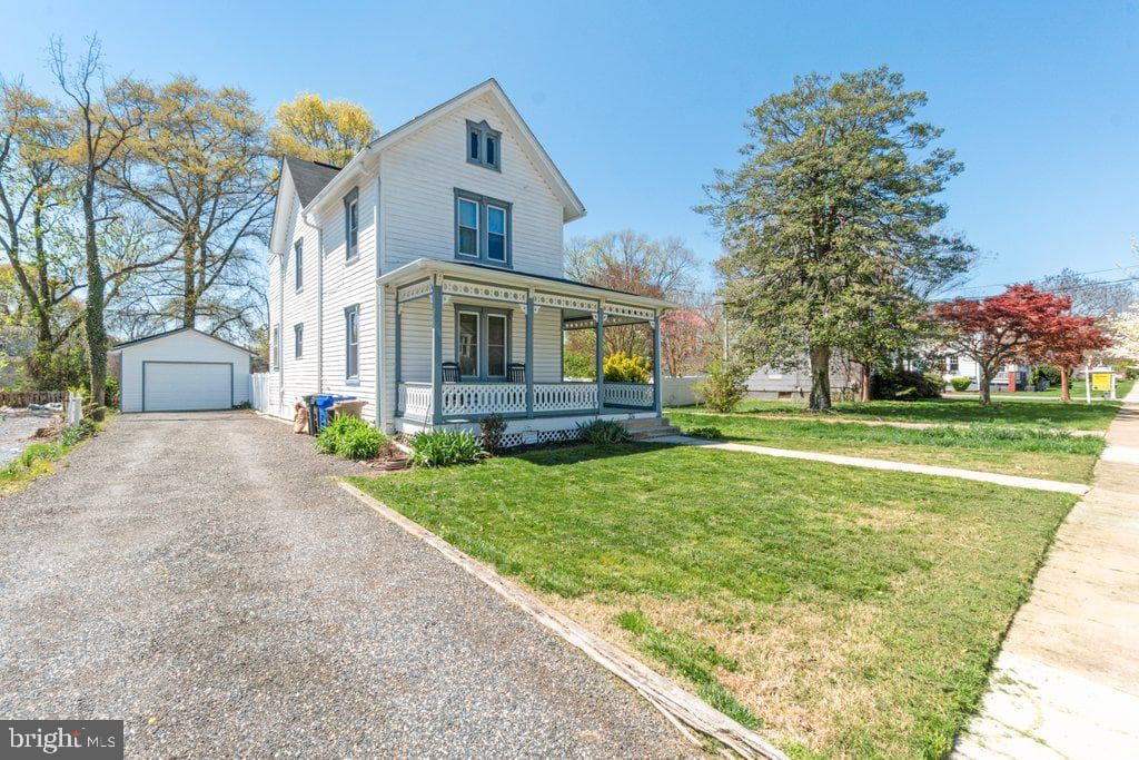 324 Laurel Avenue