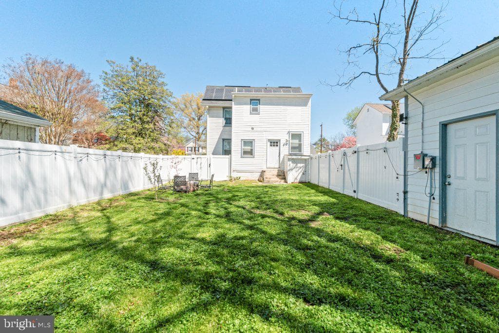 324 Laurel Avenue photo 32