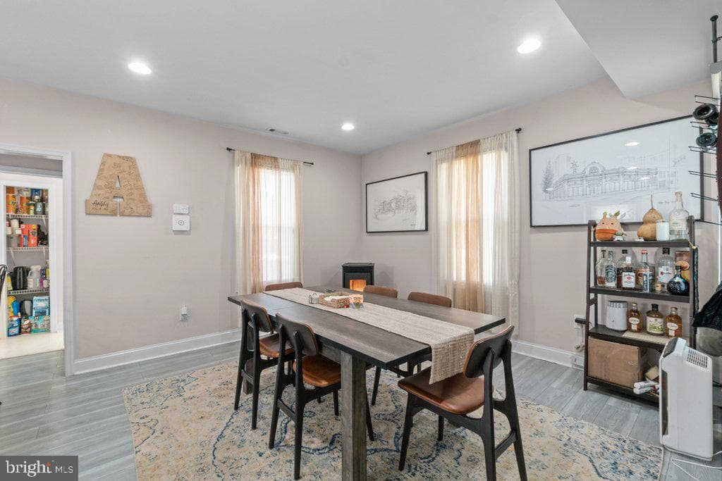 324 Laurel Avenue photo 7