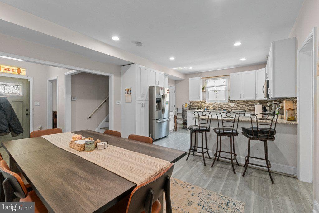 324 Laurel Avenue photo 9