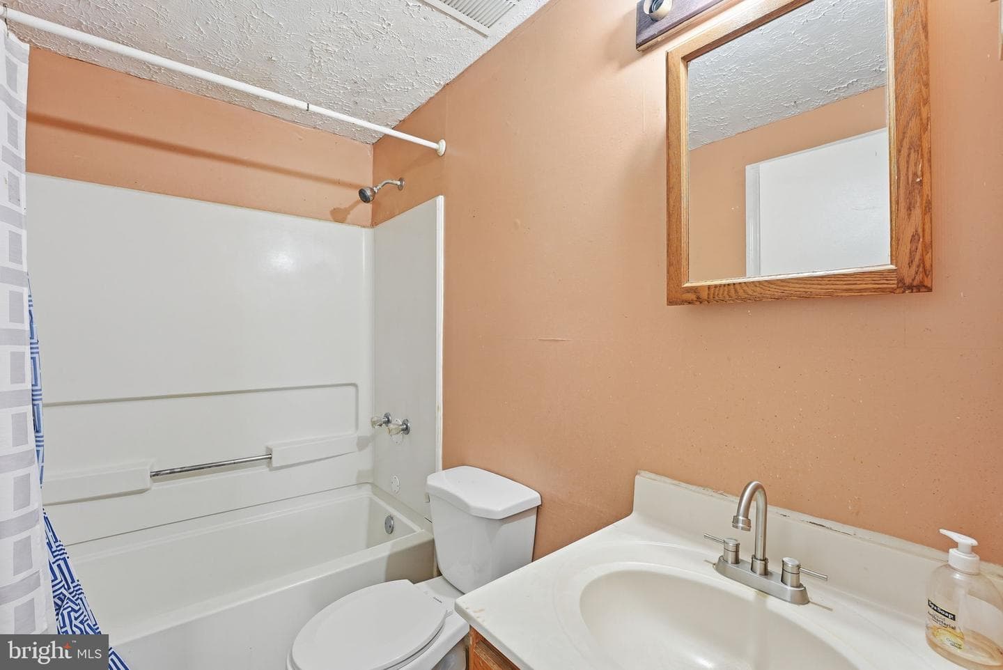 20 Tunic Avenue photo 13