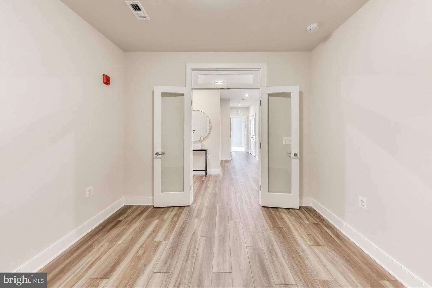 104 Saint Ives Place #202 photo 17