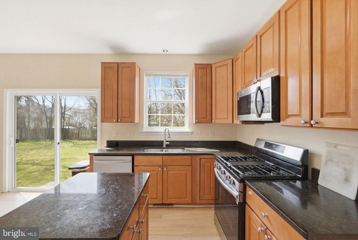 8102 Ash Avenue photo 11