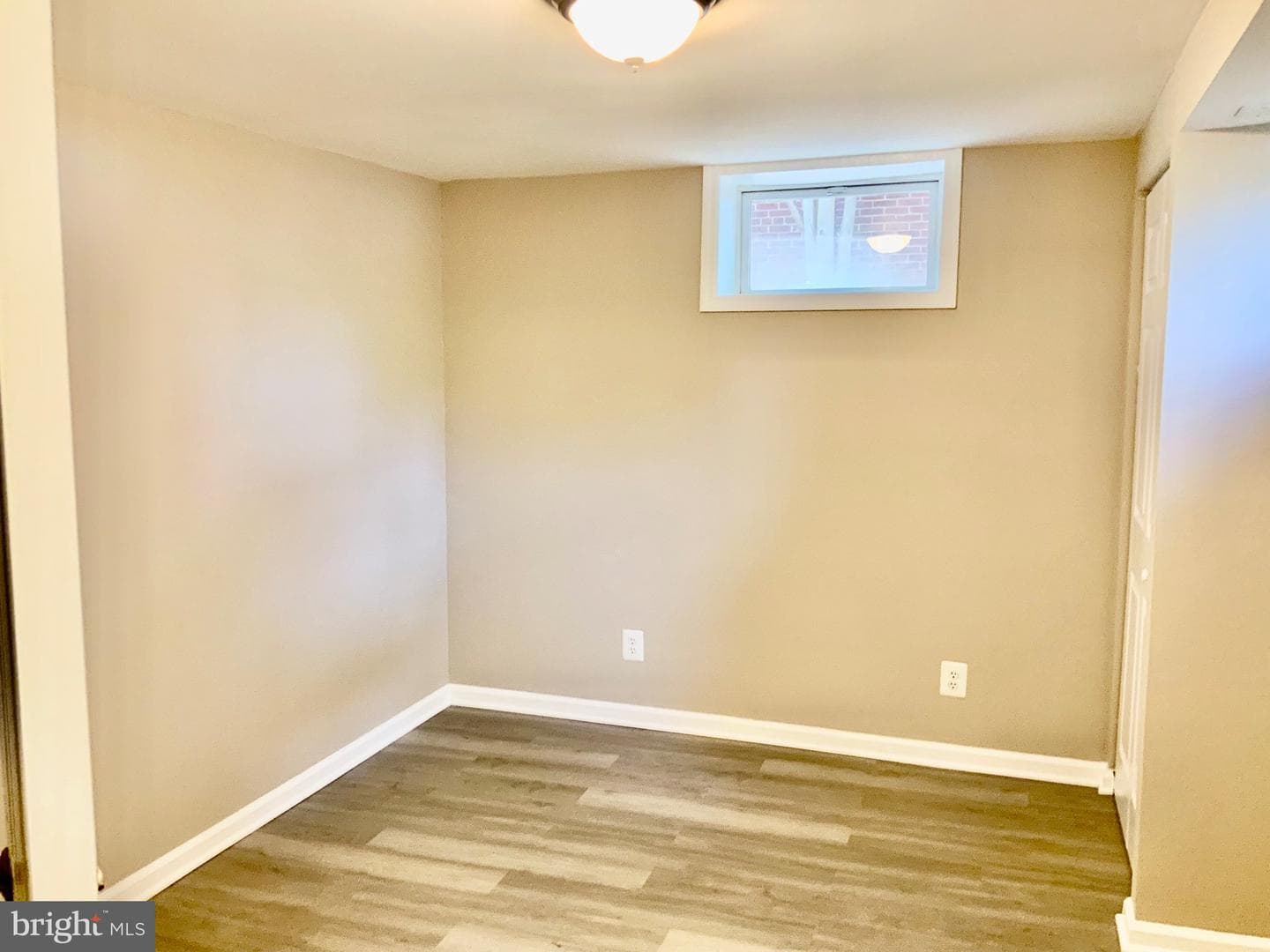 5611 Monroe Street photo 23