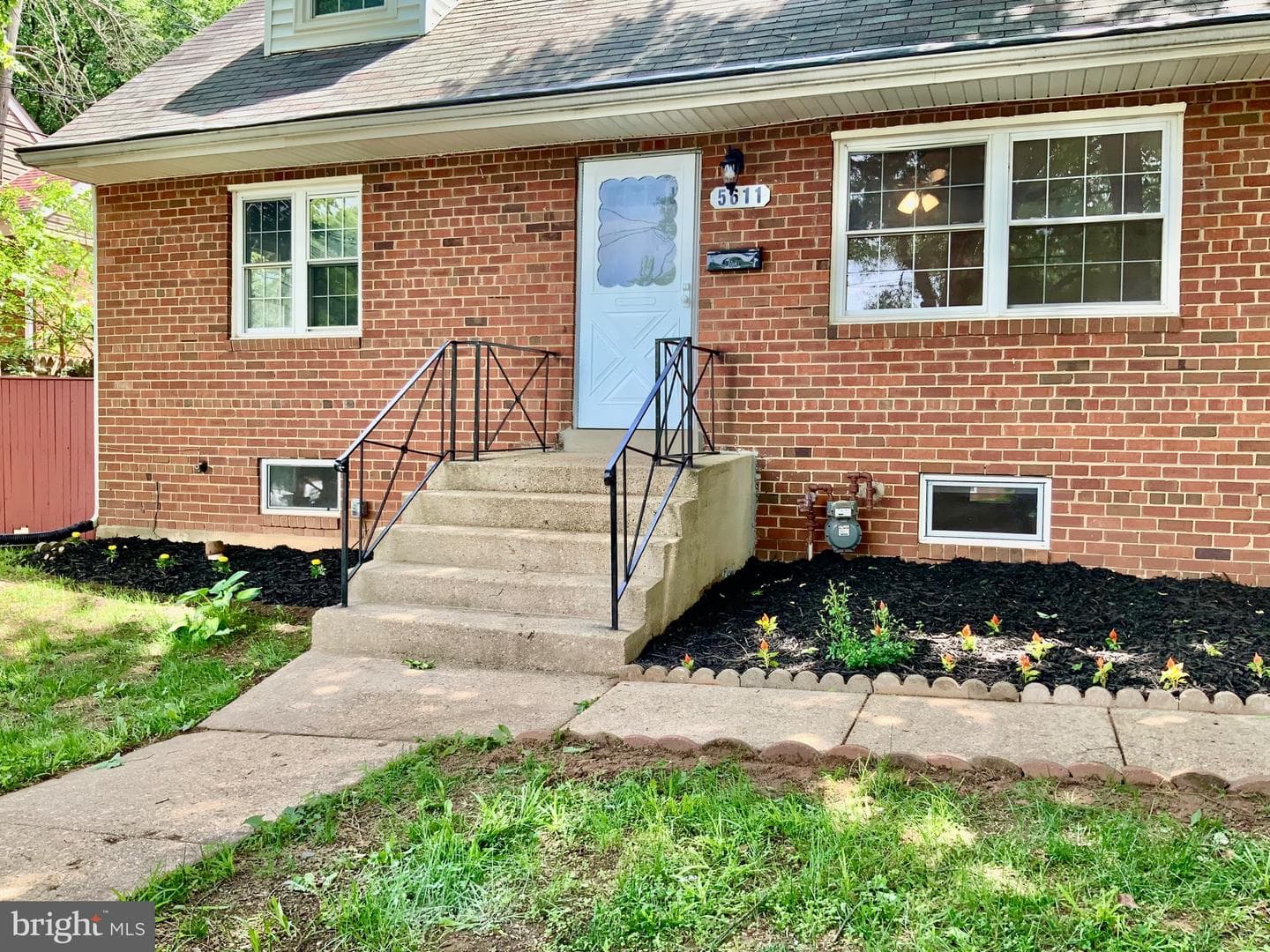 5611 Monroe Street photo 33