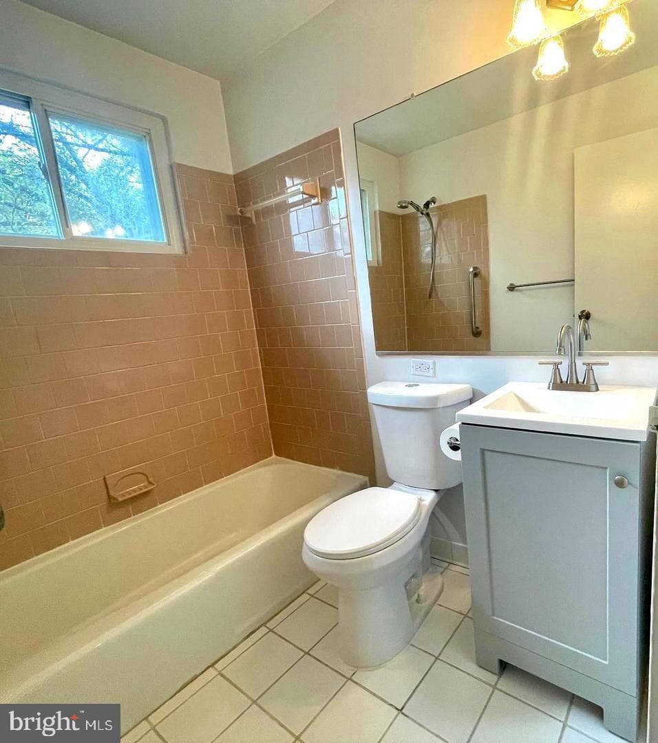 5028 Roseld Court photo 12