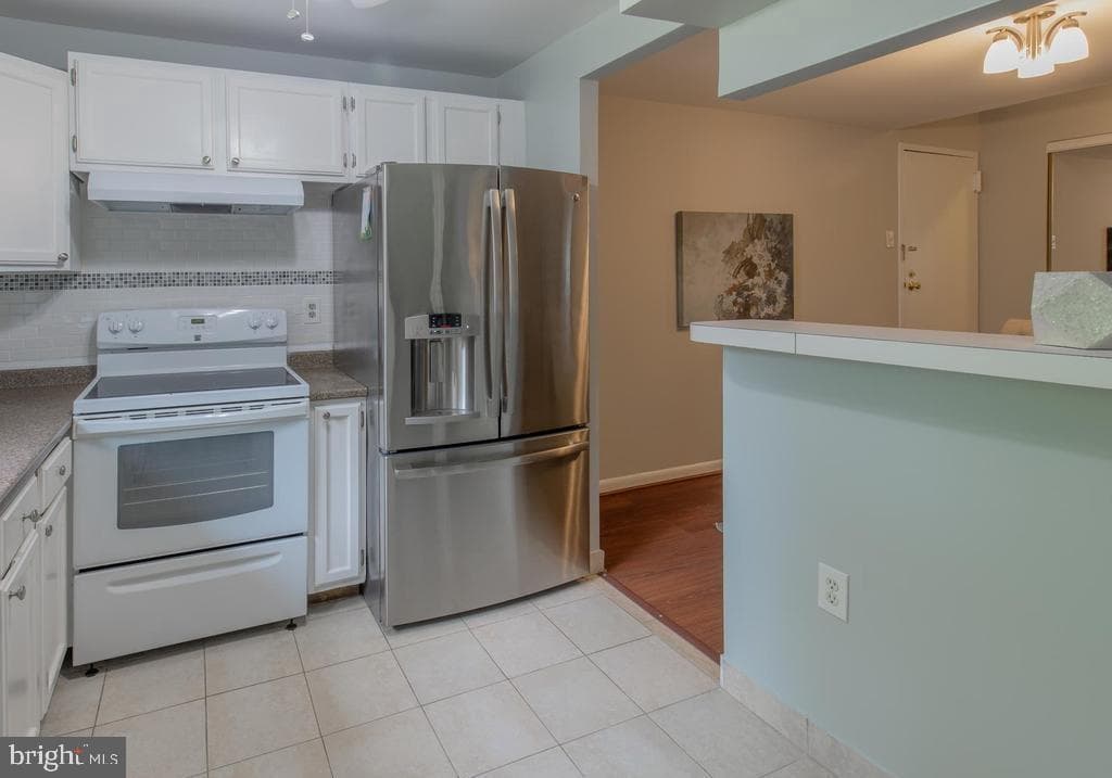 15601 Dorset Road #102 photo 13