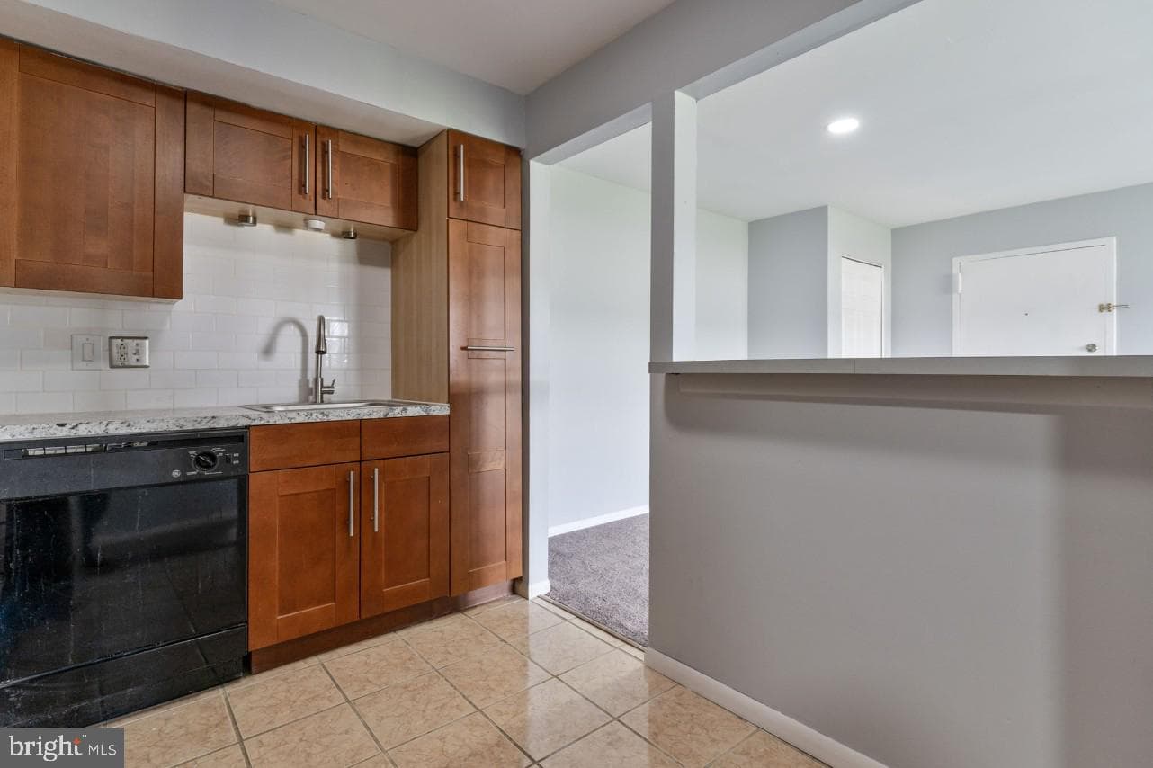 10122 Campus Way S #203-1a photo 10