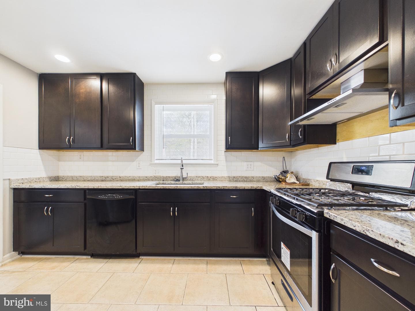 6802 Temple Hill Road photo 9