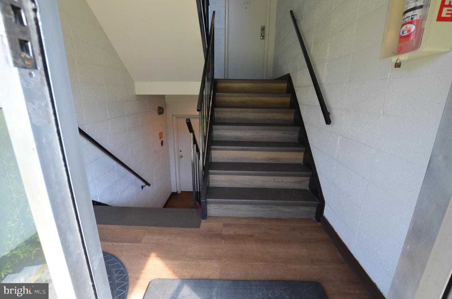 5458 85th Avenue #101 photo 6