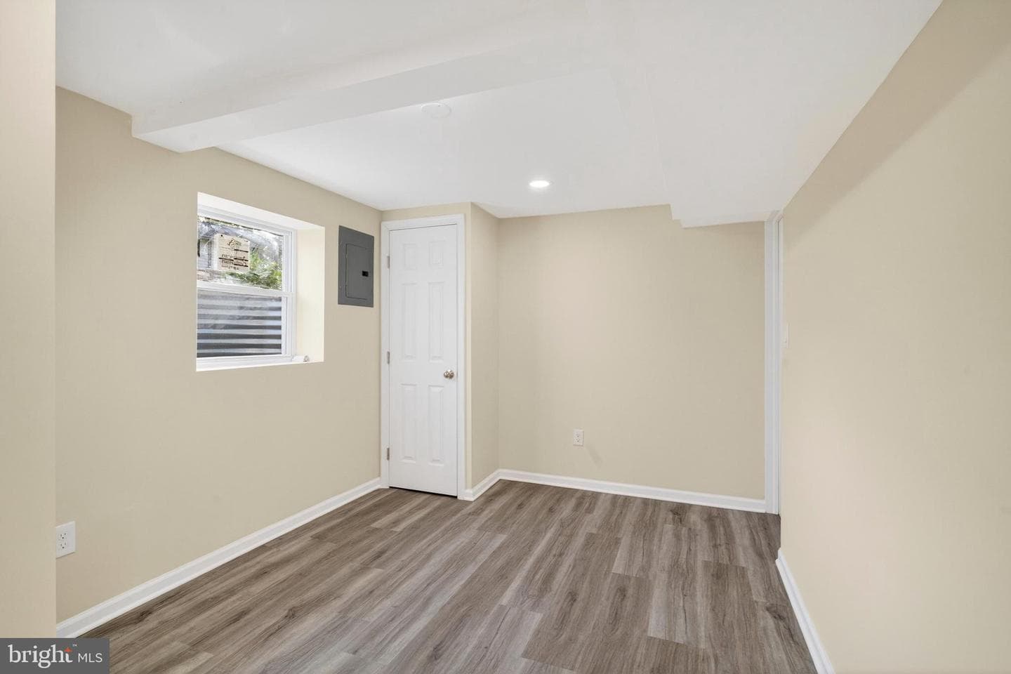 814 Booker Place photo 24