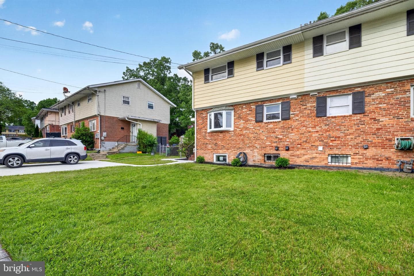 814 Booker Place photo 32