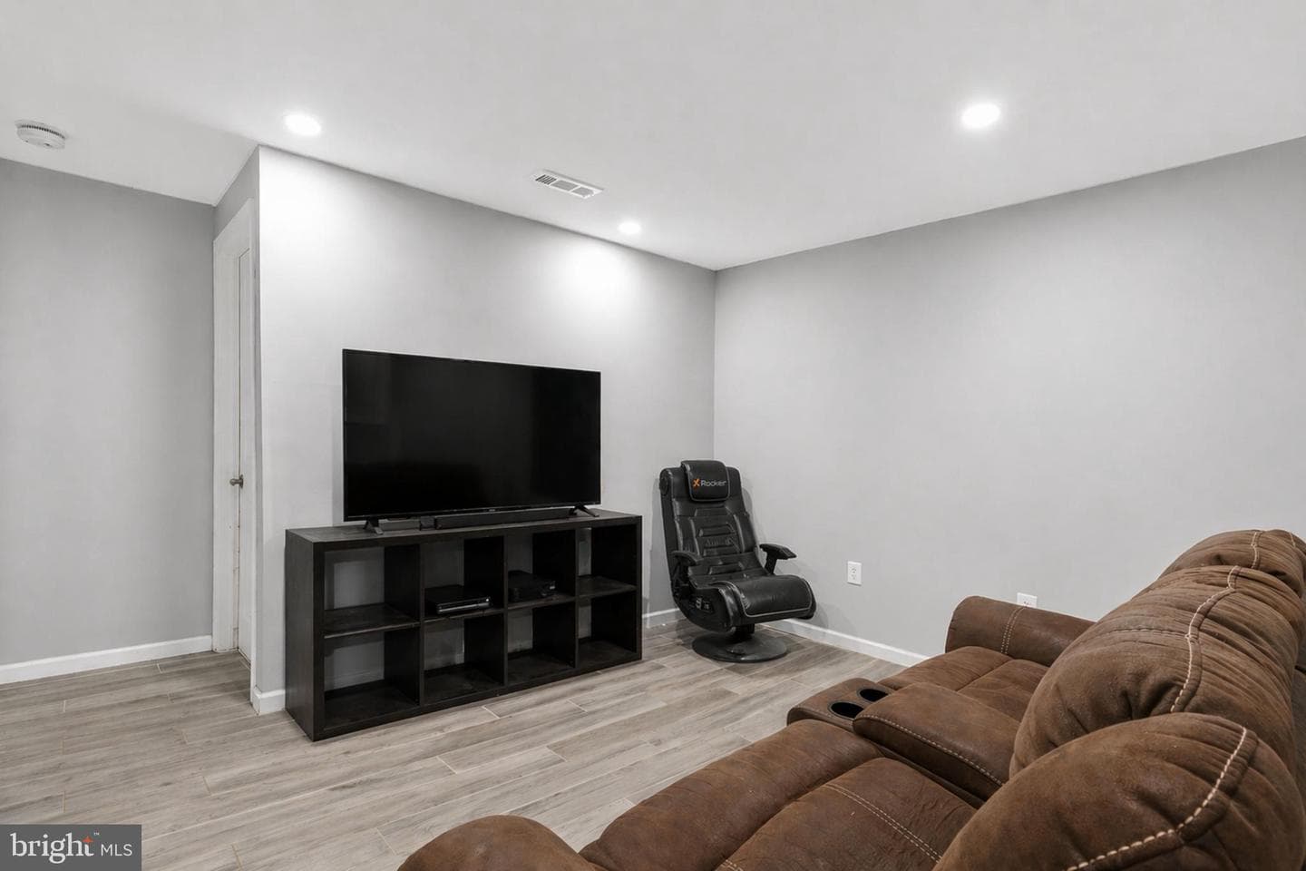 8611 35th Avenue photo 10