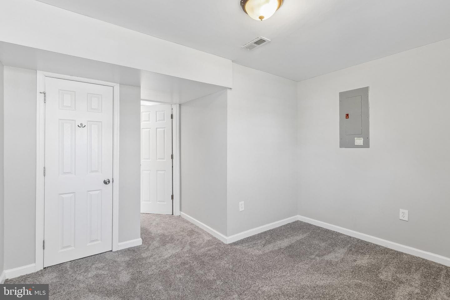 5903 Sylvia Court photo 15