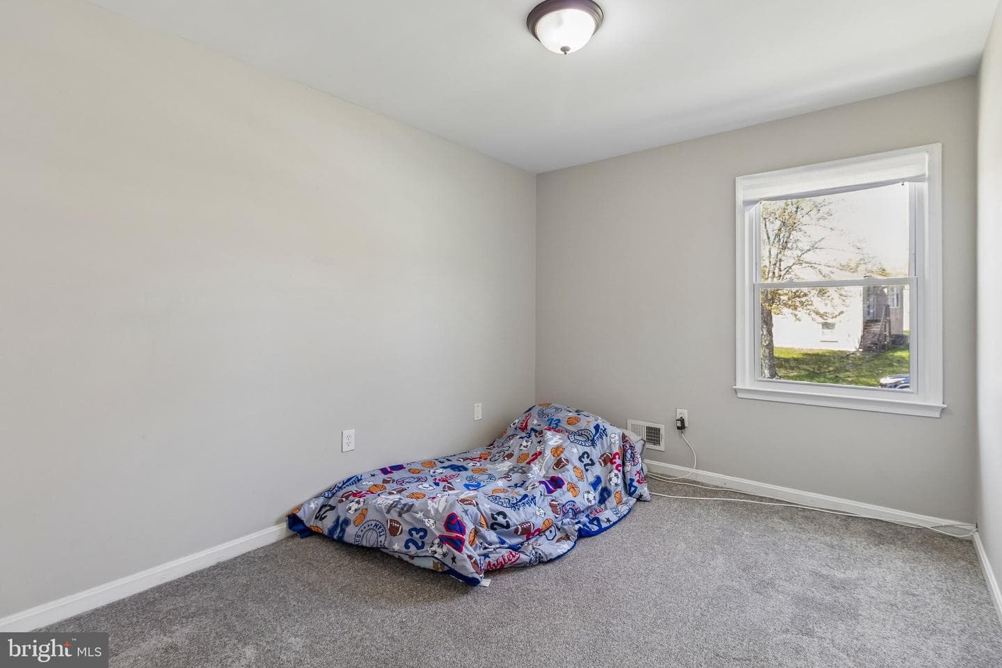 5903 Sylvia Court photo 7