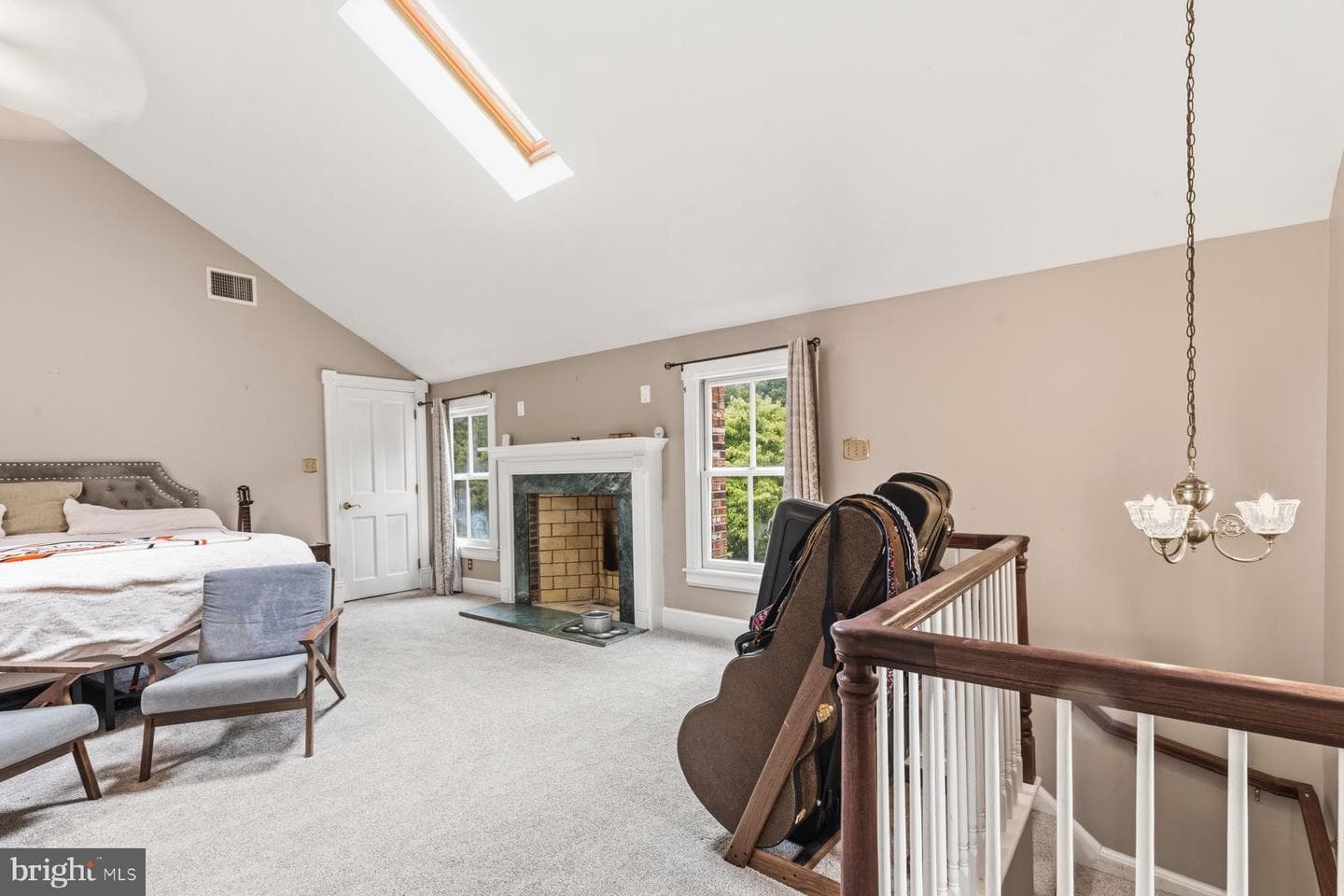 1105 Montgomery St photo 16