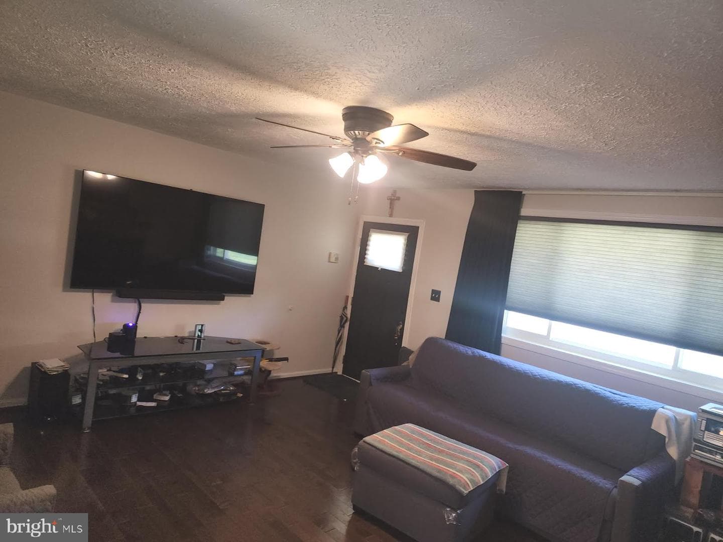 6405 Woodland Road photo 3