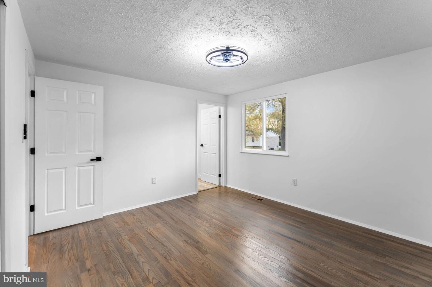 12008 Nevin Lane photo 17