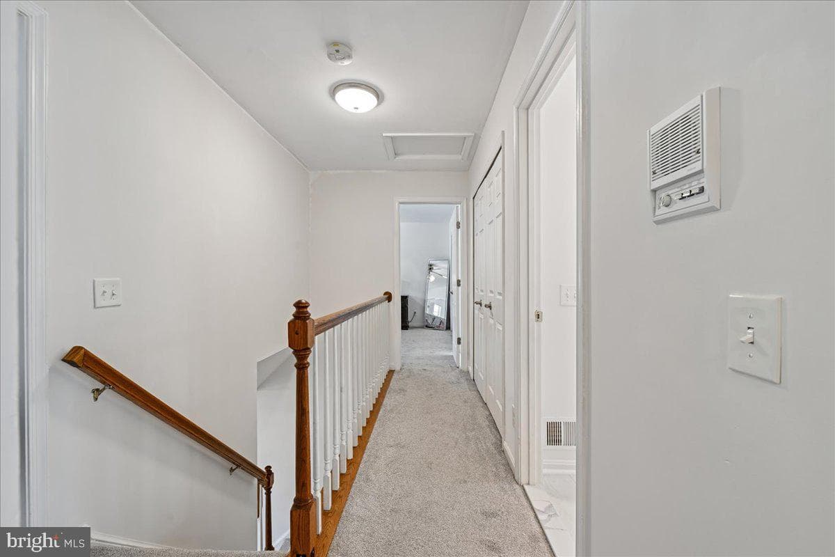 903 Brook Street photo 24