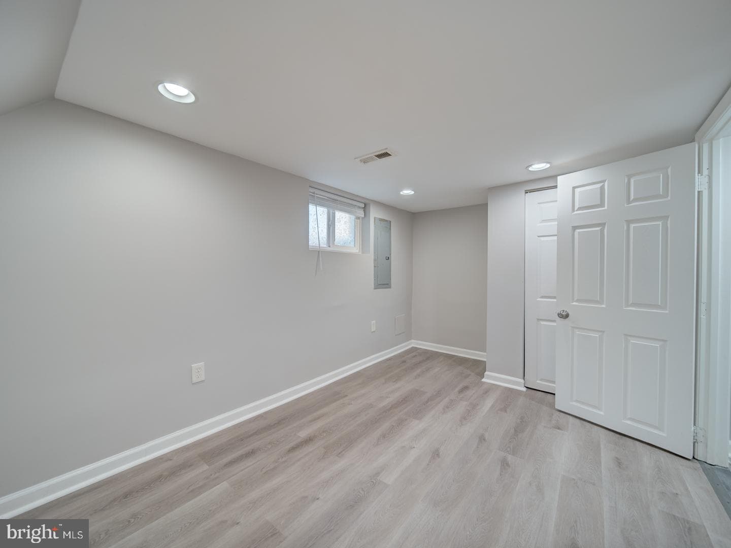 4217 Vine Street photo 36