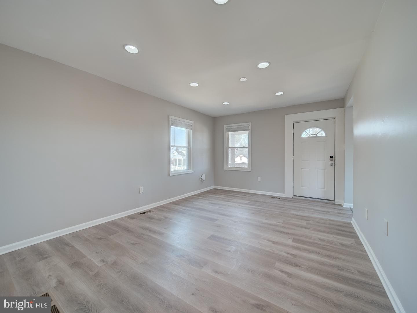 4217 Vine Street photo 6