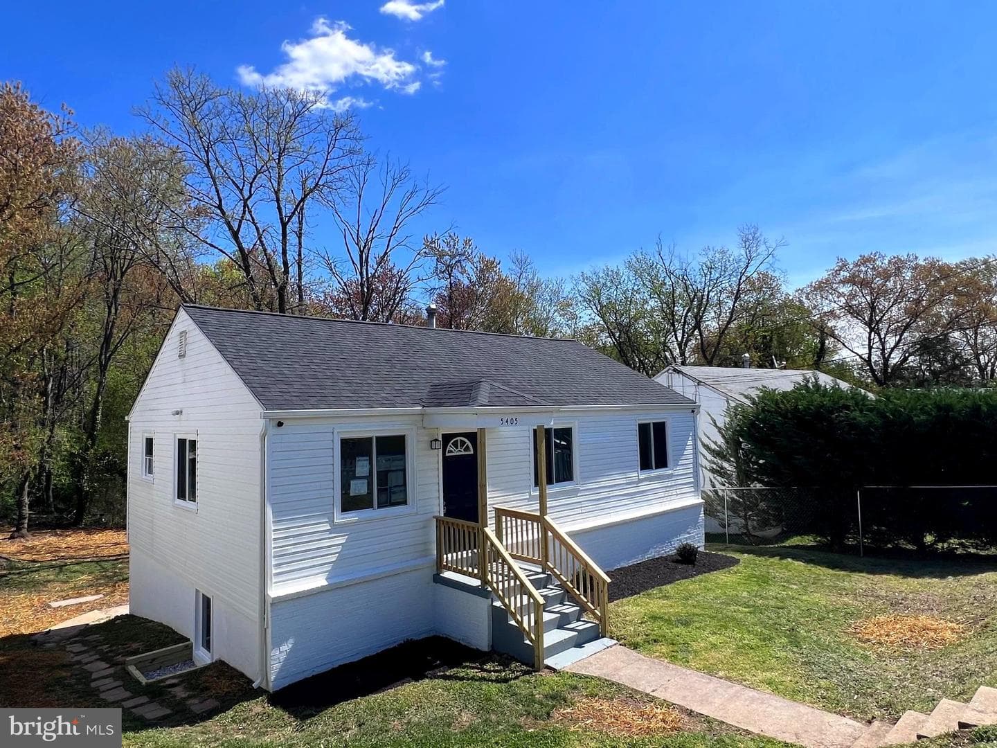 5405 Newby Avenue photo 2