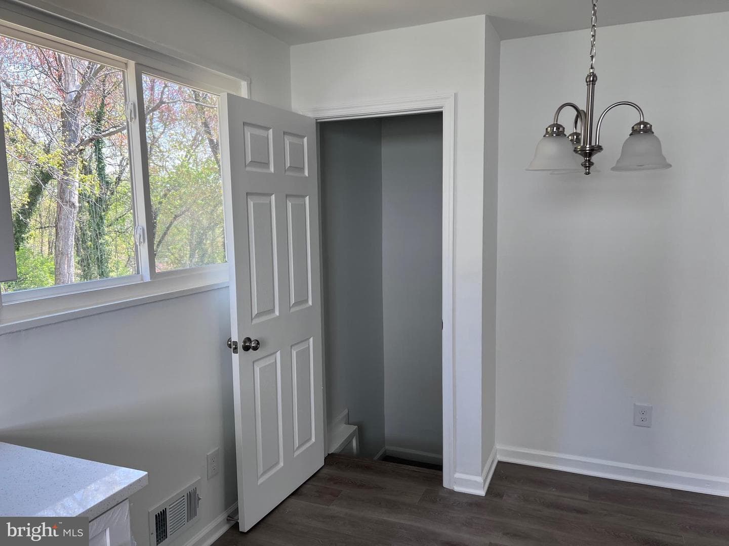 5405 Newby Avenue photo 28