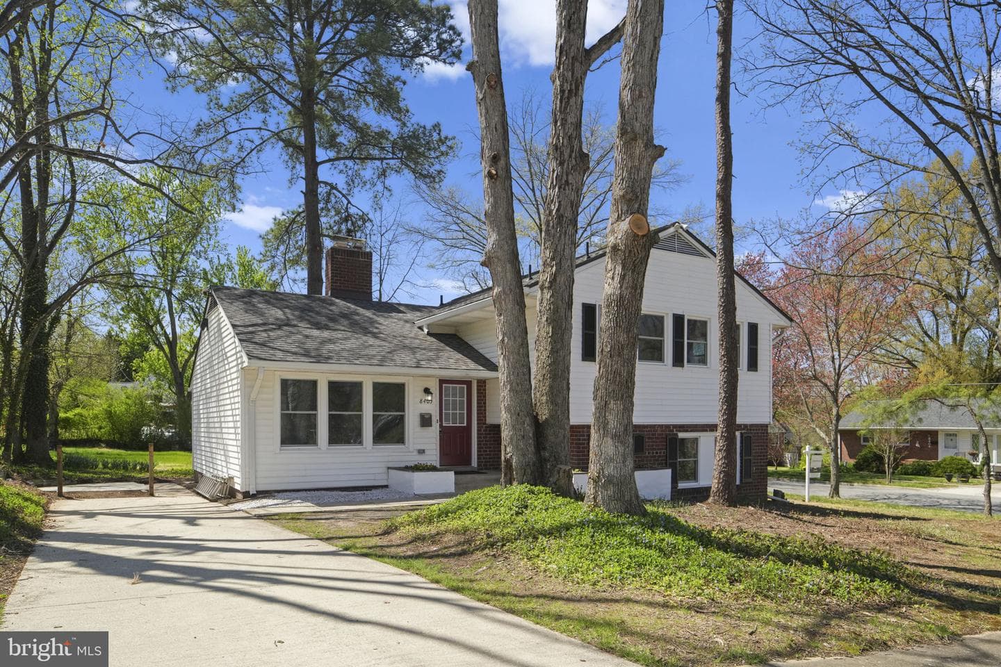 8405 Ravenswood, New Carrollton