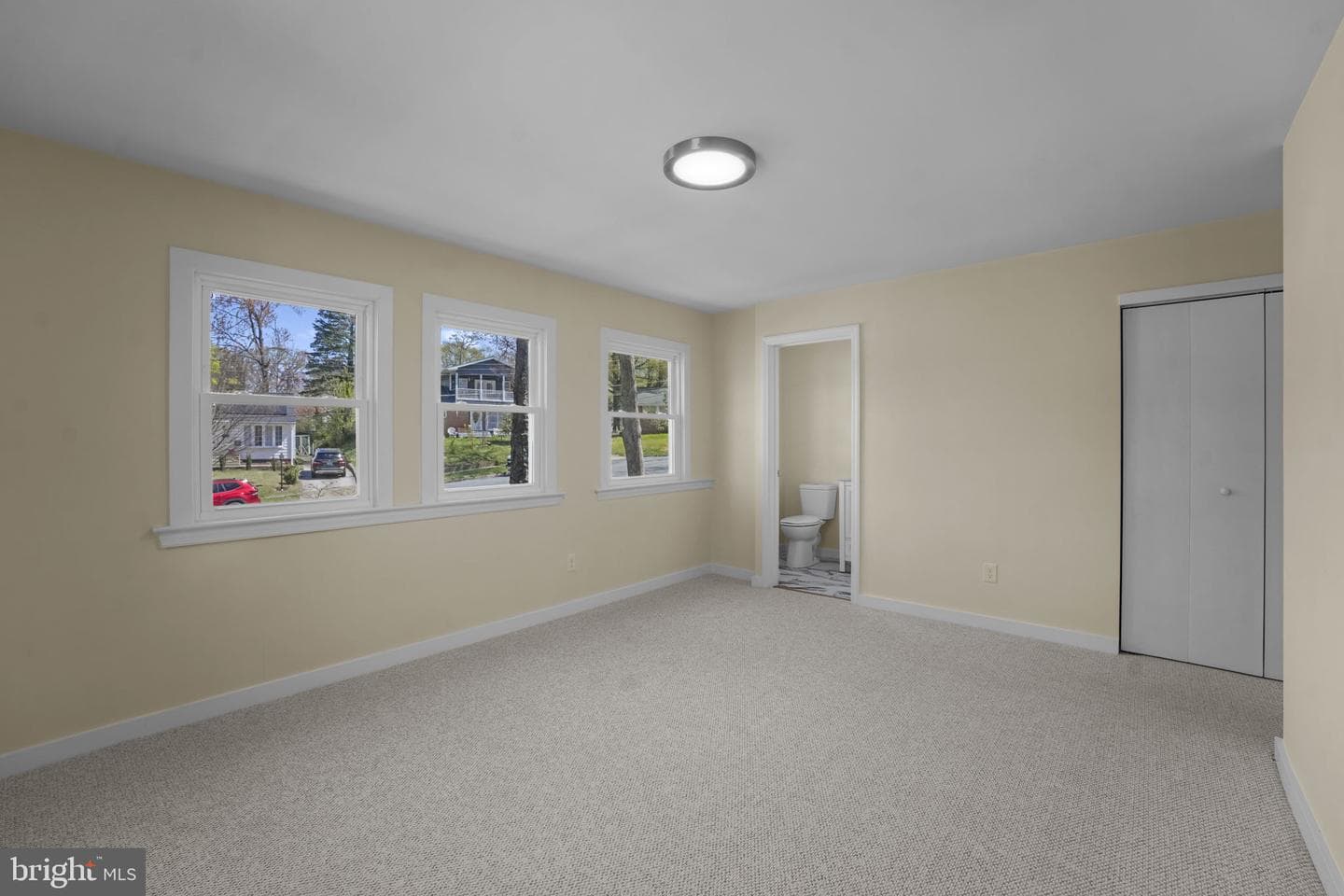 8405 Ravenswood photo 19