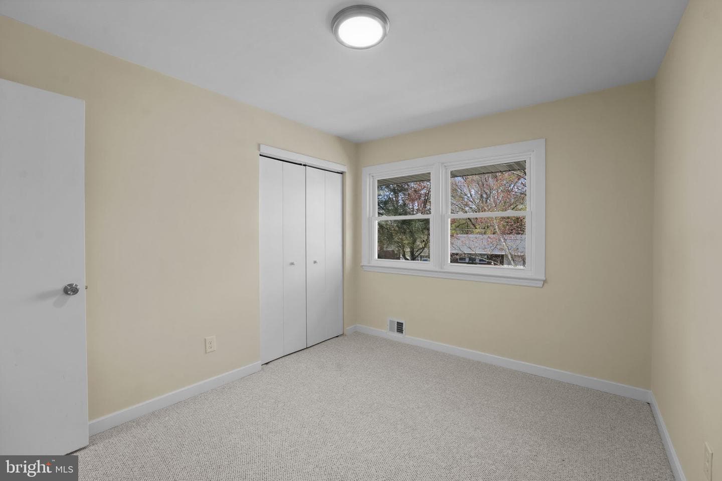 8405 Ravenswood photo 30