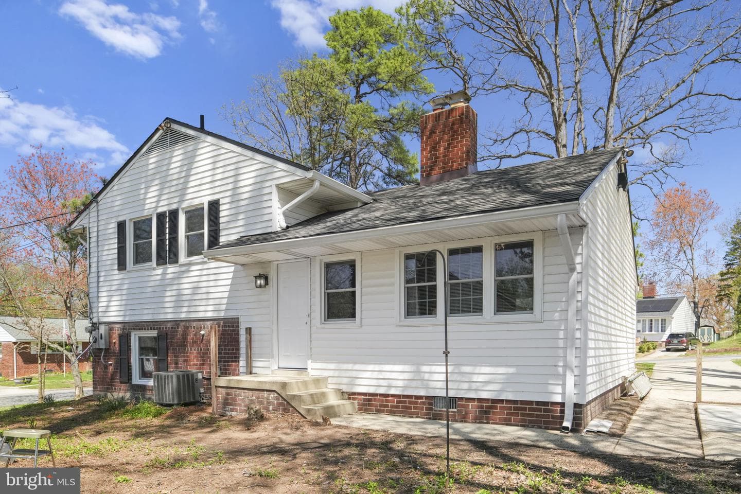 8405 Ravenswood photo 51