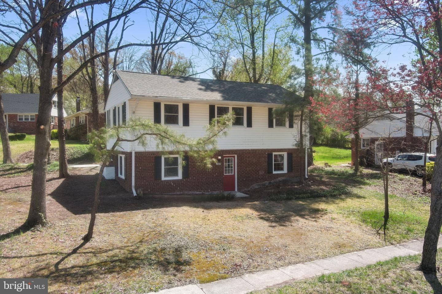 8405 Ravenswood photo 55