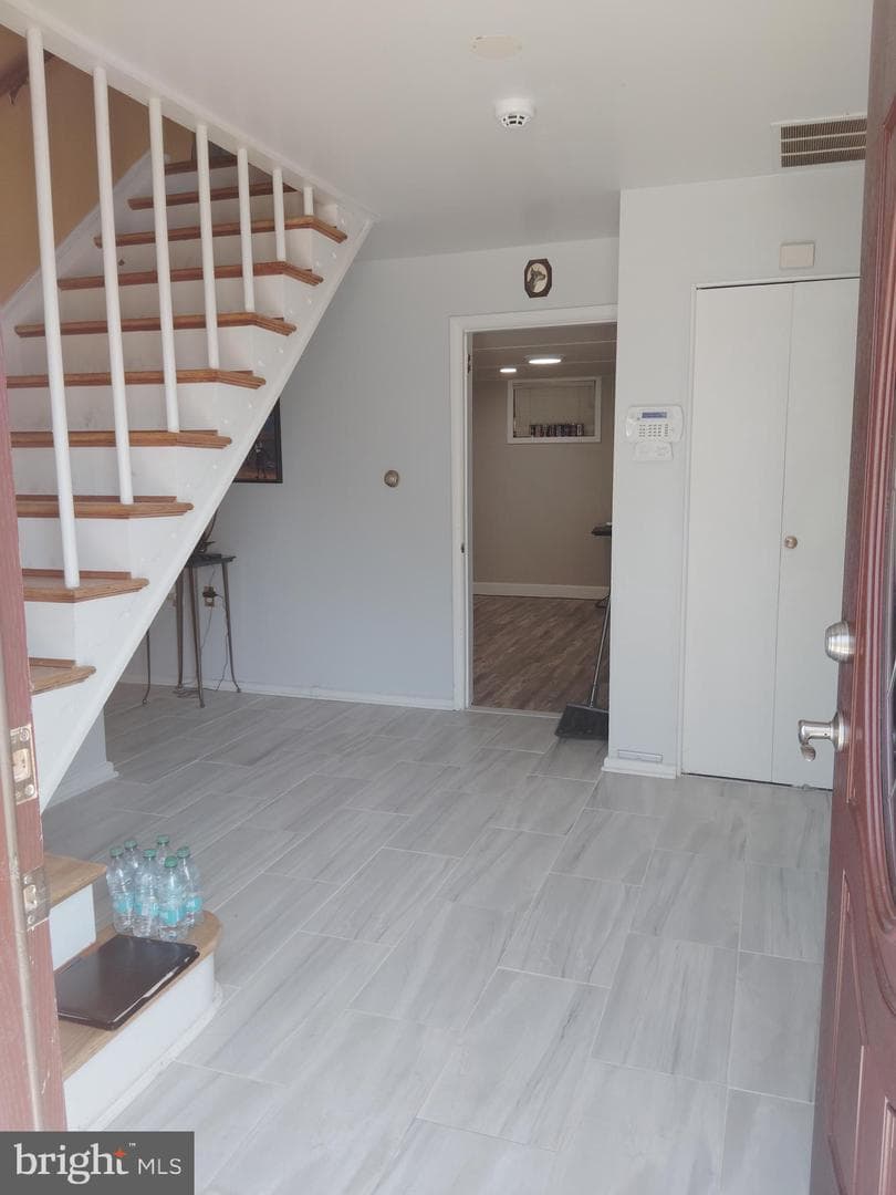 4106 Saint Clair Place photo 2