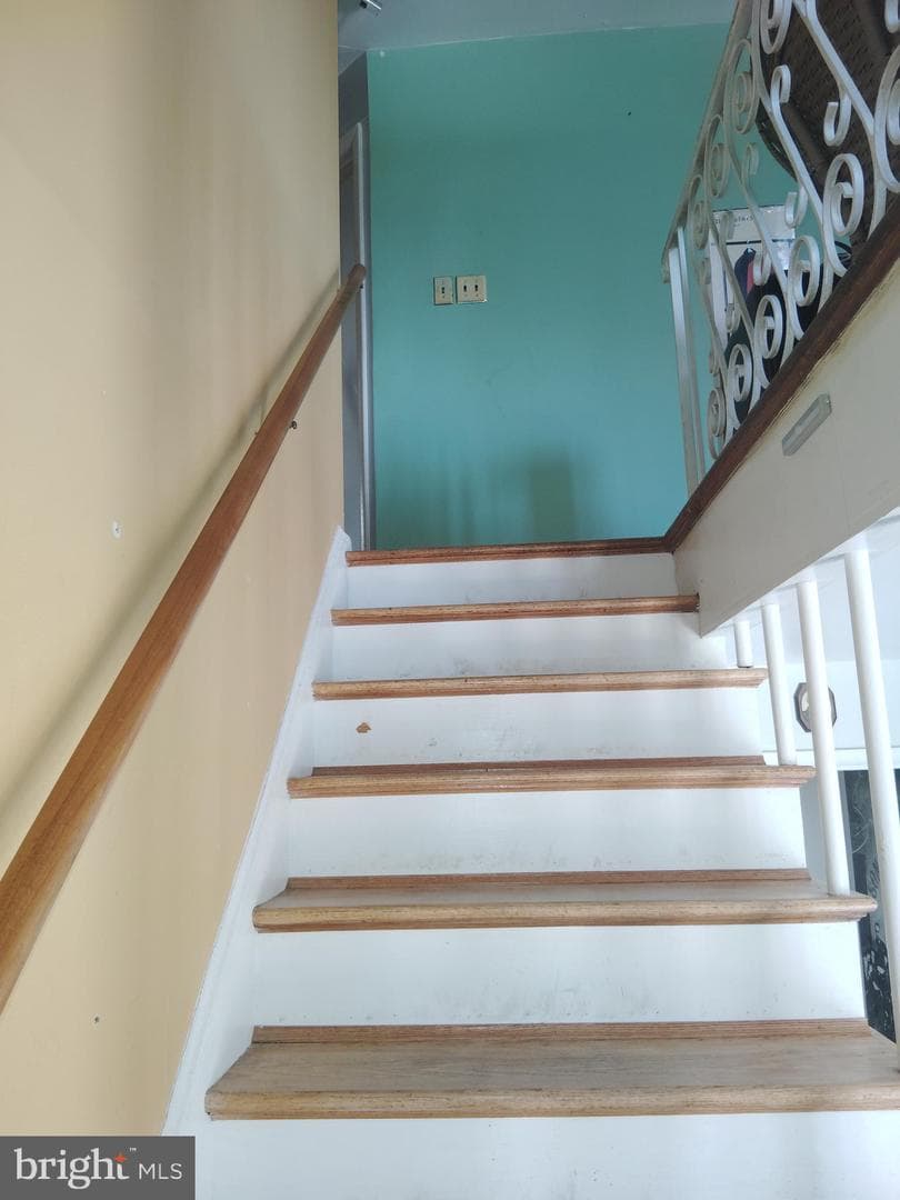 4106 Saint Clair Place photo 7