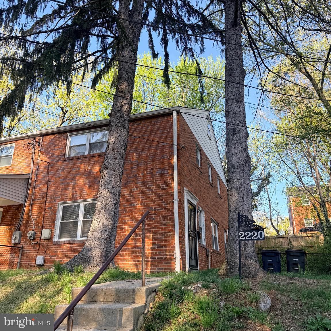 2220 Gaylord Drive