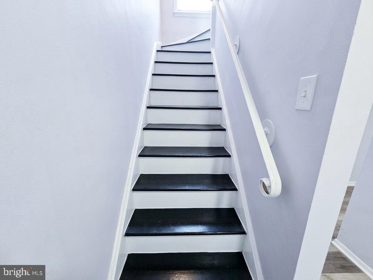 2076 Chadwick Terrace photo 10