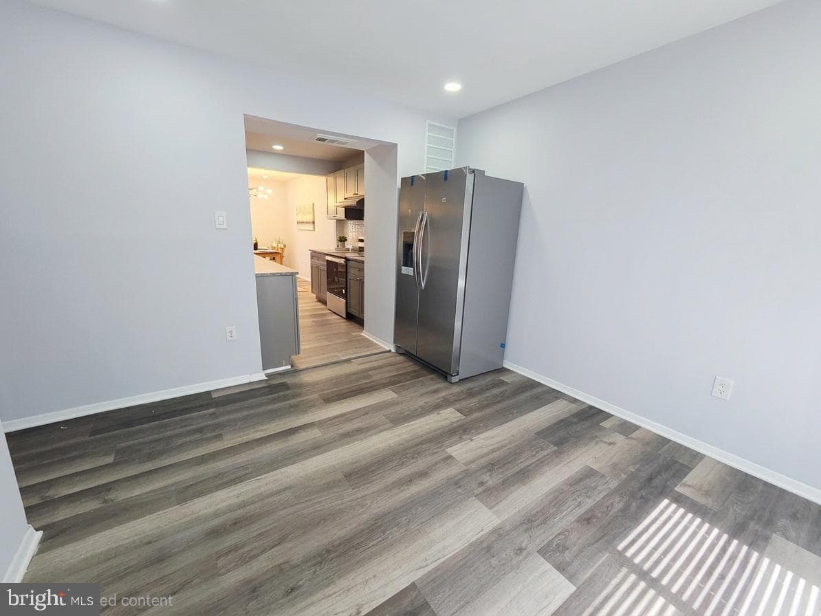 2076 Chadwick Terrace photo 9
