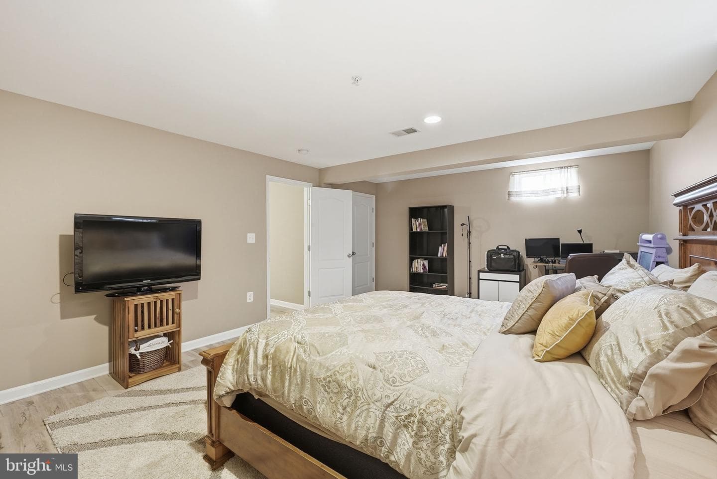 6900 Lenape Court photo 35