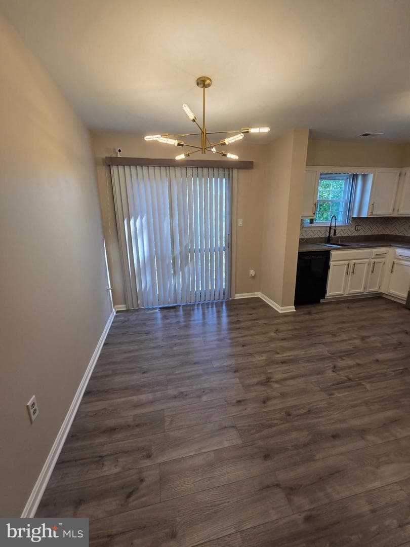 904 Finch Drive photo 16