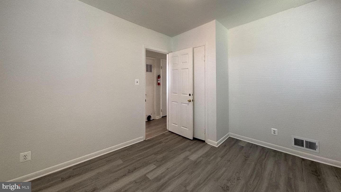 9906 Lanham Severn Road photo 19