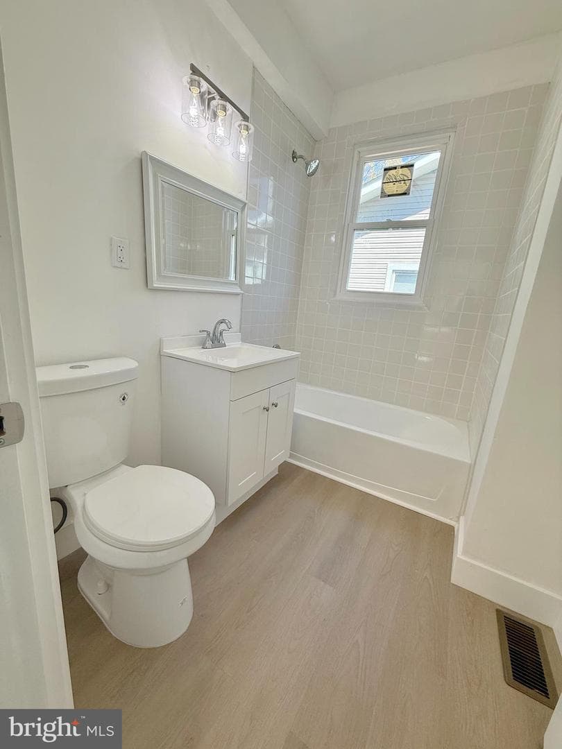 4202 Edmonston Road photo 9